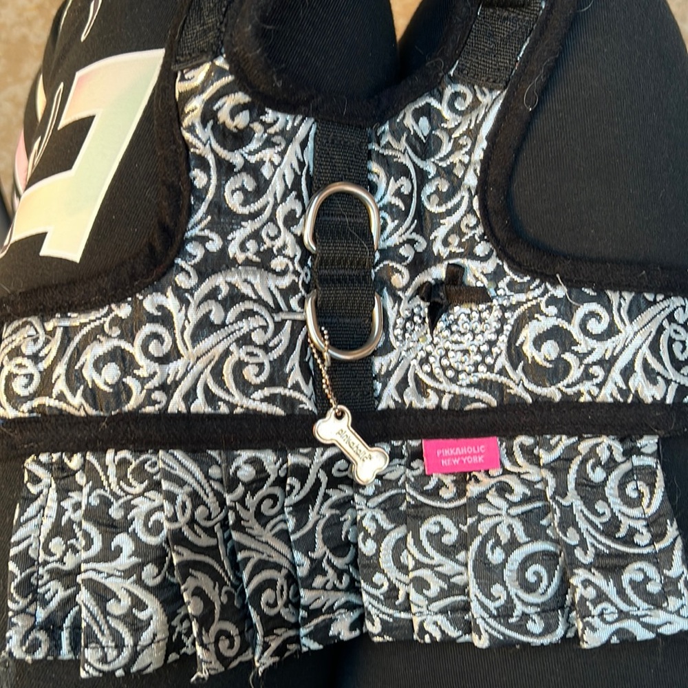 Pinkahlic, New York, Dog Harness Medium